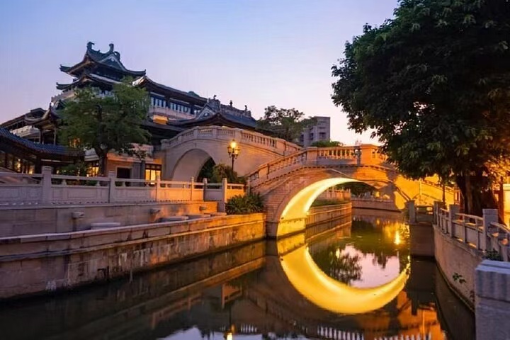 Yongqing Fang — lantern-lit moon bridge